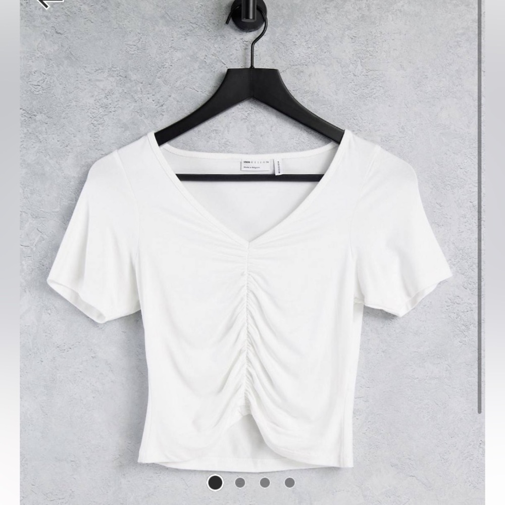 ASOS DESIGN Hourglass y neck crop top with
ruched front in white